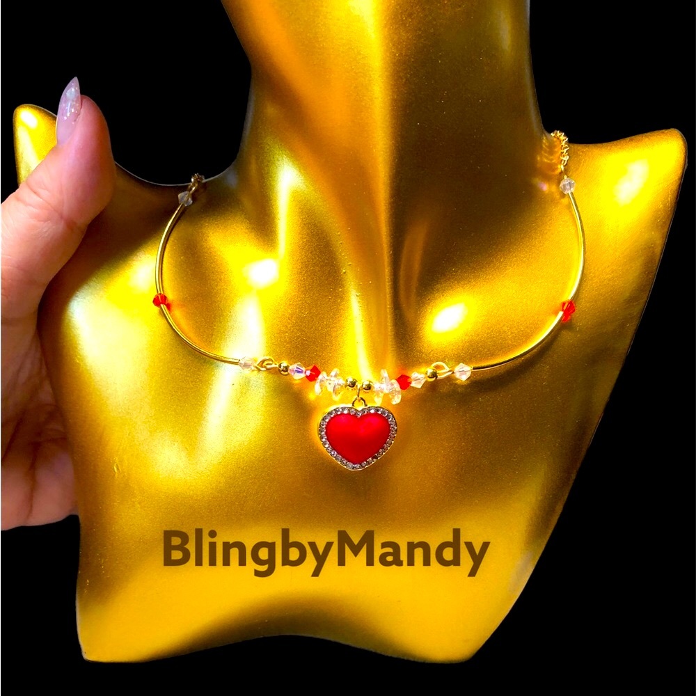 ⭐️💕pretty collar style/choker necklace -chain-gorgeous red heart